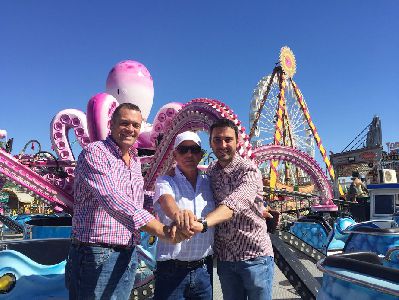 El Ayuntamiento repartir 250.000 tickets de descuento con los que los ms pequeos podrn disfrutar por 1,5  de las 95 atracciones instaladas en el Huerto de la Rueda