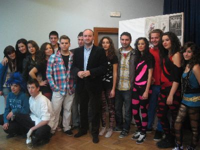 La compaa teatral ''Rul'', formada por jvenes talentos lorquinos, presenta su nuevo montaje; una adaptacin de ''40, El Musical''