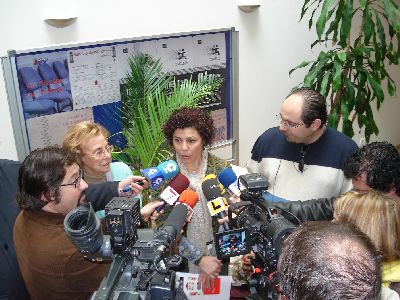 La Concejal de Consumo anima a los ciudadanos a informarse sobre la calidad de los alimentos a la hora de realizar sus compras