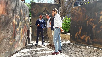 El Ayuntamiento inicia en los prximos das el proceso de restauracin de tres obras del pintor lorquino Camacho Felizes ubicadas en el Palacio de Guevara