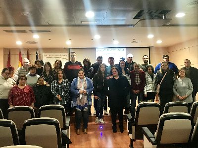 Ms de 40 lorquinos en situacin o riesgo de exclusin social se benefician de dos acciones formativas de habilidades sociales puestas en marcha por el Ayuntamiento