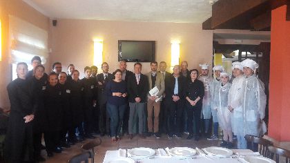 52 jvenes desempleados lorquinos han participado en las acciones formativas para hostelera, cocina y restauracin puestas en marcha por la concejala de Desarrollo Local