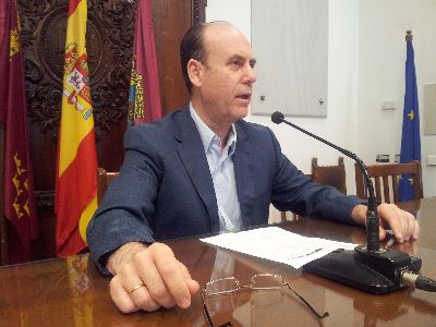 El Ayuntamiento concede dos nuevas licencias de obra para la reconstruccin de viviendas ubicadas en el casco histrico que fueron derribadas por los daos causados por los terremotos