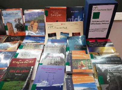 La Red Municipal de Bibliotecas de Lorca ampla su fondo de ejemplares de Lectura Fcil y Audiolibros