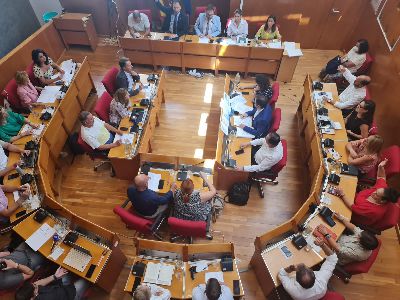 El Ayuntamiento de Lorca prorroga el otorgamiento de licencias para limitar el uso de los bajos comerciales