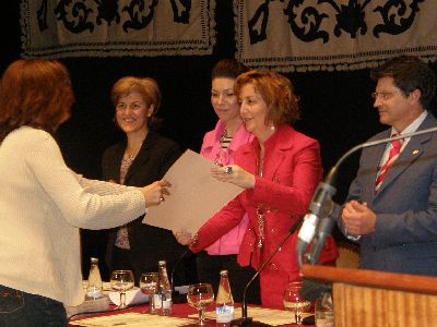 480 desempleados se han beneficiado de la formacin que han ofrecido los 42 cursos incluidos dentro del proyecto municipal ?Proempleo II?