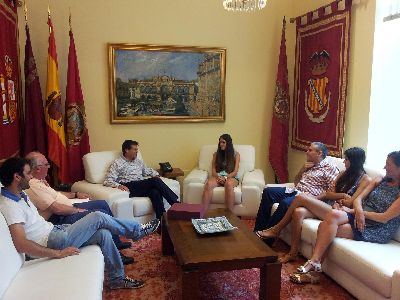 El Alcalde felicita a la ajedrecista lorquina Beatriz Garca por la consecucin del campeonato de Espaa sub-16