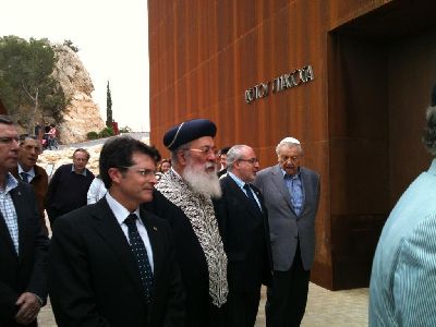El Gran Rabino Sefardita de Israel celebra el primer acto religioso de culto judo en la Sinagoga de Lorca tras 520 aos