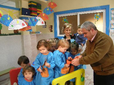 El Ayuntamiento de Lorca promociona que los ms pequeos tambin reciclen aceite usado