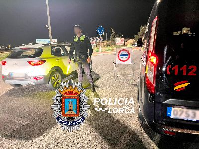 La Polic�a Local desarrolla un centenar de controles de seguridad en el municipio durante la �ltima semana, ejecuta 200 intervenciones y detiene a nueve personas