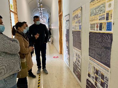 Alumnos del Ibez Martn desarrollan un trabajo didctico sobre la muestra 'Historia de los Juegos Olmpicos de Verano'
