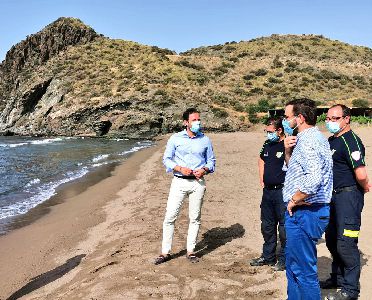 Lorca revalida la Bandera Azul para la Cala de Calnegre