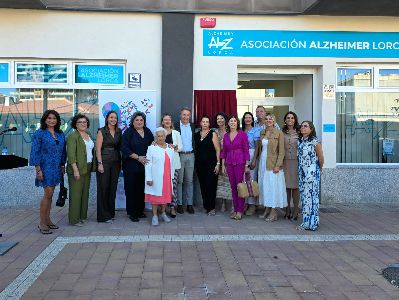 Lorca inaugura la nueva sede de la Asociaci�n Alzheimer, que abre sus puertas al 100 % de ocupaci�n tras duplicar su capacidad