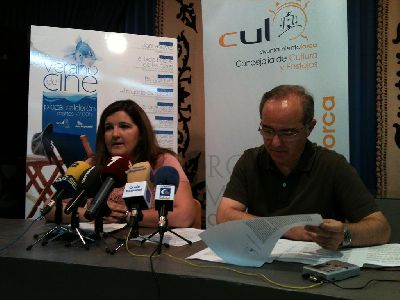 ''Verano de Cine'' proyecta esta noche en la Plaza de Caldern la pelcula francesa ''Les Lyonnais''