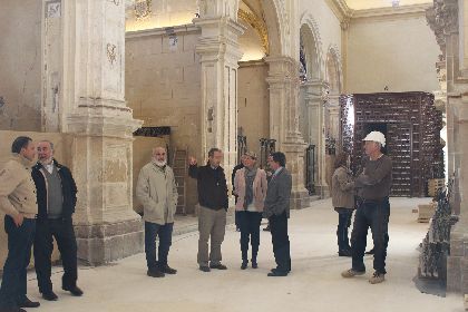 El Alcalde de Lorca y la Consejera de Cultura visitan las obras de restauracin de la Colegiata de San Patricio de Lorca, que finalizarn en el primer trimestre de 2017