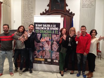 ''Las agresiones que ms duelen son las que callas'' y ''Es difcil dar el paso y pedir ayuda, pero te aseguro que merecer la pena'', ganan el III Concurso de Tuits #Lorca25N