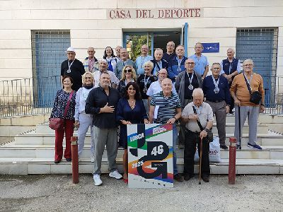 Los ganadores de los Juegos de la Tercera Edad de los 46 JDG reciben sus premios