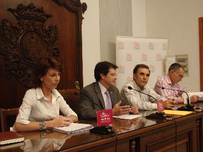 ASOFEM percibir una subvencin de mas de 24.000 euros, una vez firmado esta maana el convenio por el Alcalde de Lorca, Francisco Jdar