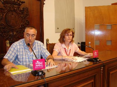 Laly Ibarra anuncia el inicio de las obras de pavimentacin y renovacin de redes en la Avenida Periodista Lpez Barns con alumnos del Taller de Empleo 