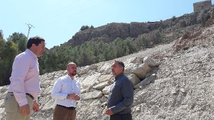 Concluye la primera fase de obras de estabilizacin de la zona norte del acceso al Castillo de Lorca para mejorar la seguridad de la carretera