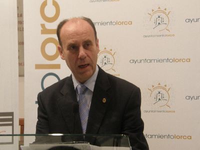 La Biblioteca Municipal fomenta la lectura entre los estudiantes de Secundaria con el espectculo 'Todo est en los libros'