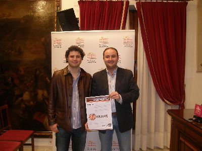 Francisco Garca Franco ganador del Meridiano Creativo en su modalidad de diseo de logotipo