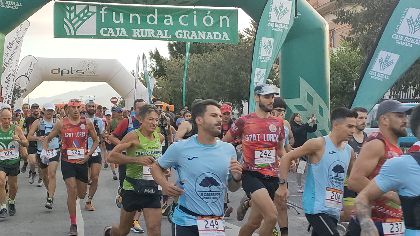 El deporte popular y de lite conviven en una nueva edicin de la Pearrubia Lorca Trail a beneficio de APAT