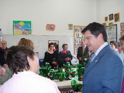 El alcalde de Lorca visita el colegio de Educacin Especial Pilar Soubrier en su 25 aniversario