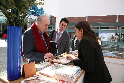 Lorca invita por Bluetooth a los asistentes de FITUR para que visiten los dos stand en los que se promociona la Ciudad del Sol