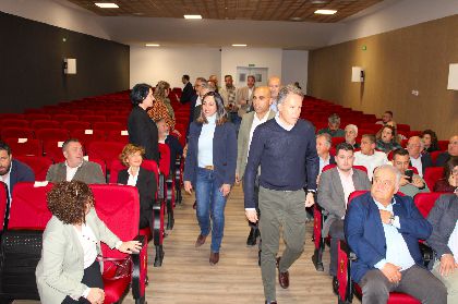 Agricultores y representantes institucionales de Andaluc�a, Murcia y Comunidad Valenciana apelan en Lorca a la sensibilidad del Ministerio en un encuentro interterritorial por la crisis del pulg�n