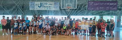 Doce equipos en el primer torneo de baloncesto 4x4 Lorca padres y madres e hijos