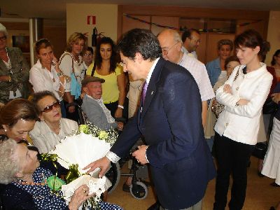 Jdar felicita a una lorquina que cumple 100 aos