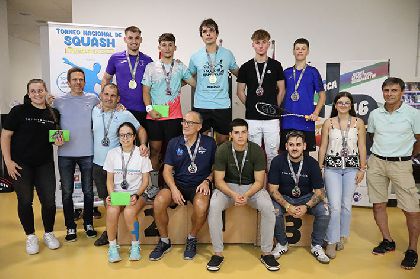 El torneo nacional de squash rene a jugadores de Pontevedra, Valencia, Alicante, Cuenca, Madrid, Almera, Granada y Murcia