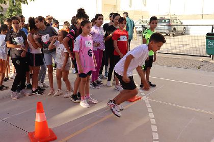 Lanzamiento, carrera saltada, peso comienza en el colegio Sagrado Corazn el programa Atletismo en la calle de los JDG 
