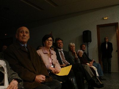Rosa Medina asisti a la conferencia ofrecida por Carlos Garca Hirsfield sobre la vida de Narciso Yepes