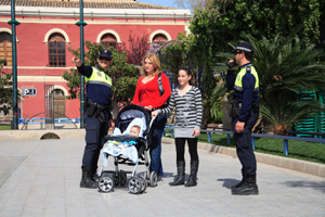 La Polica Local reparte 2000 test de alcoholemia individuales en la Feria del Comercio y Ocio