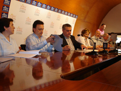 El Ayuntamiento firma distintos convenios con fines sociales por ms de 84.400 euros