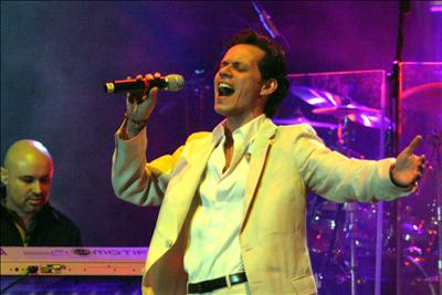 El representante de Marc Anthony comunica al Ayuntamiento el aplazamiento de su gira por Espaa