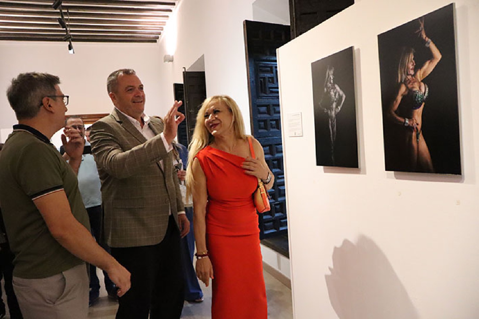 Retratos que inspiran. El Palacio de Guevara acoge hasta el próximo 19 de octubre la exposición fotográfica de los Juegos Deportivos del Guadalentín, obra del artista Juan José Quiles